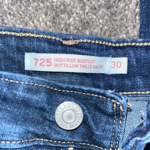 Levi’s boot cut jeans - Picture 2 of 3
